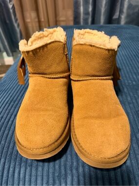 Women Suede Shearling Lined Boots - Chestnut Brown